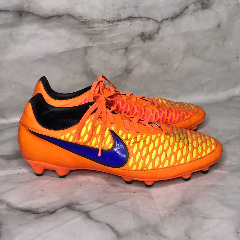 💥 Nike Magista soccer cleats 8.5